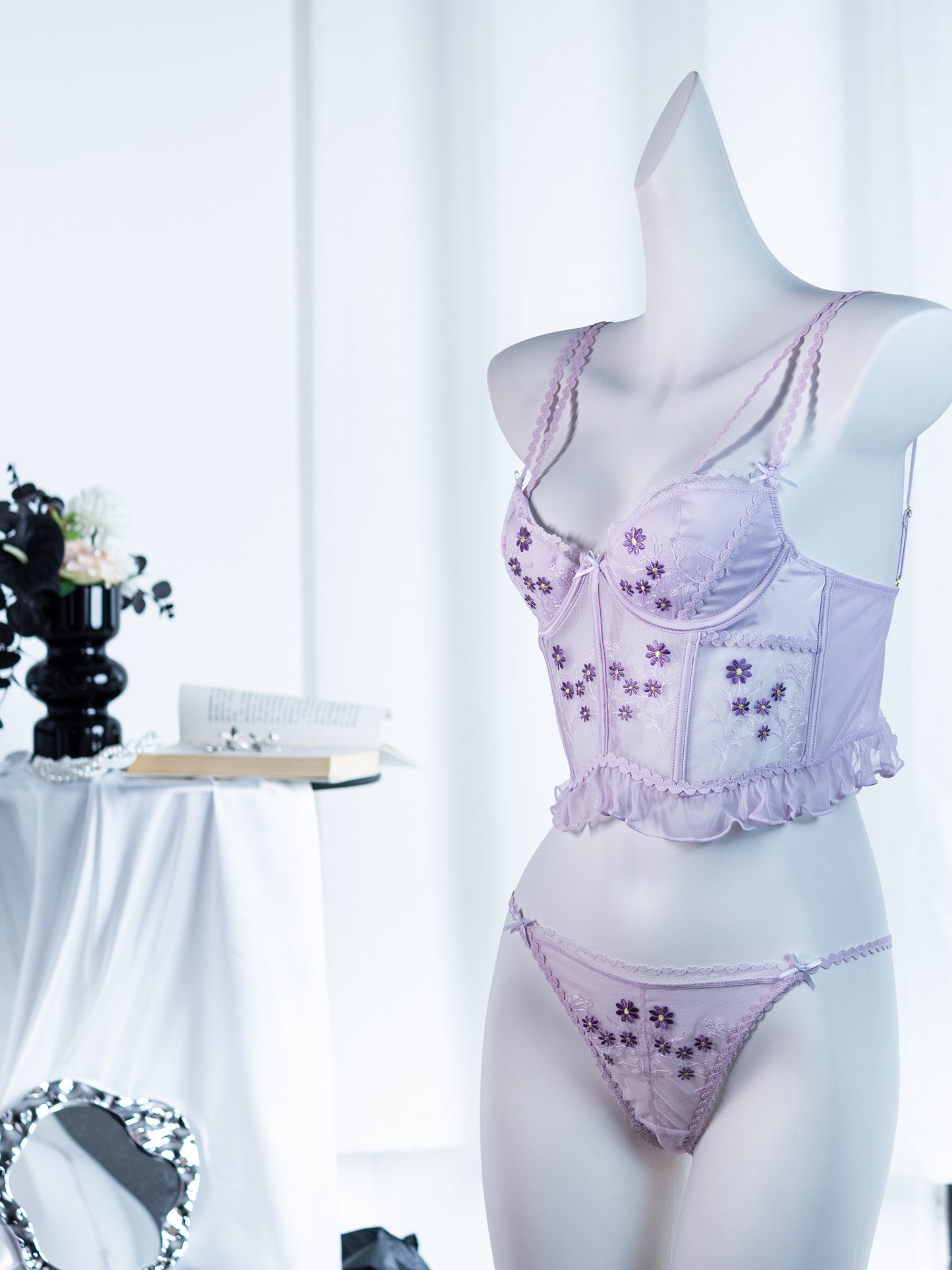 Purple Floral French-inspired Sexy Lace Embroidered Lingerie Set