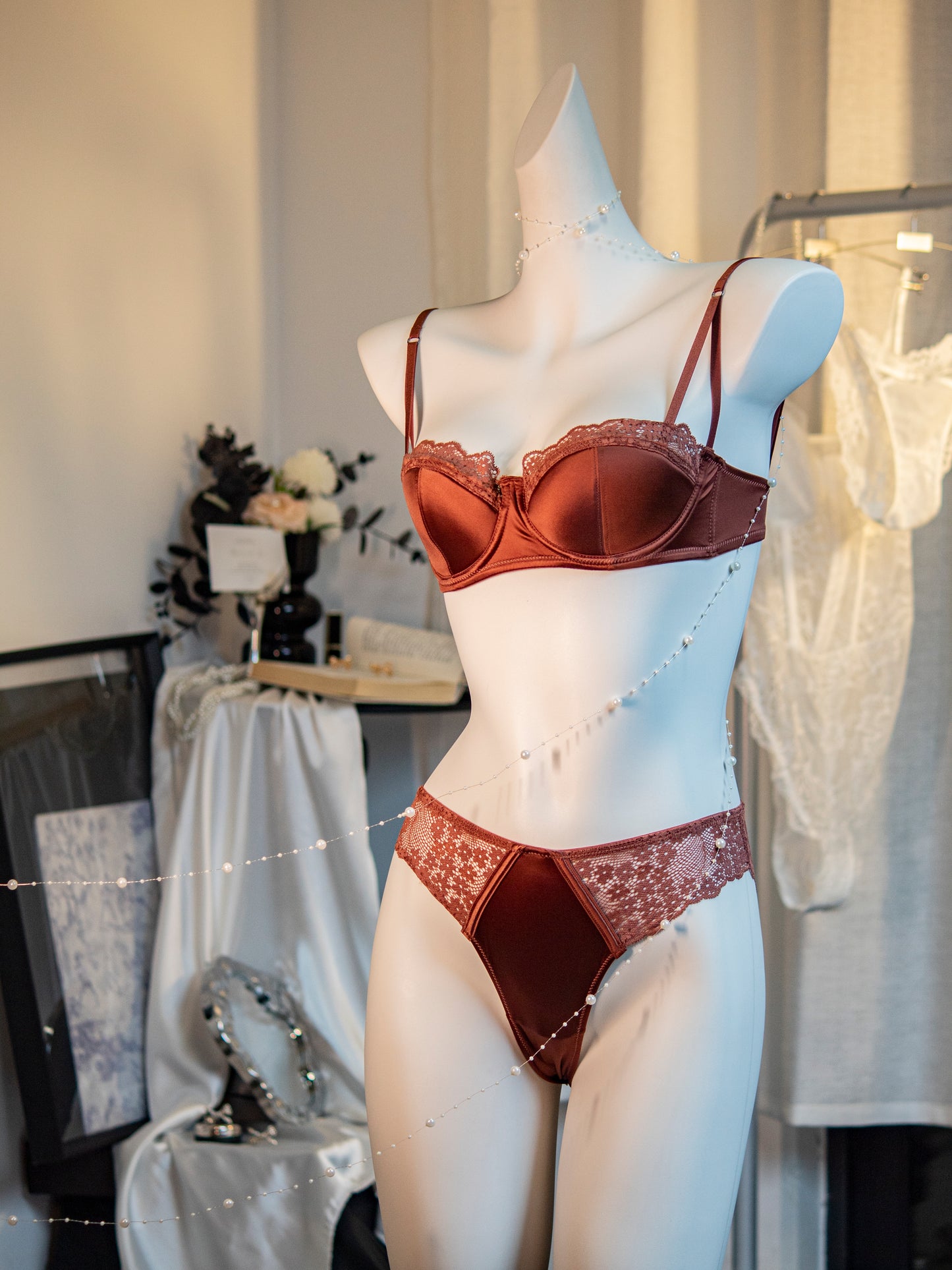 Red Elegant Lace Lingerie Set